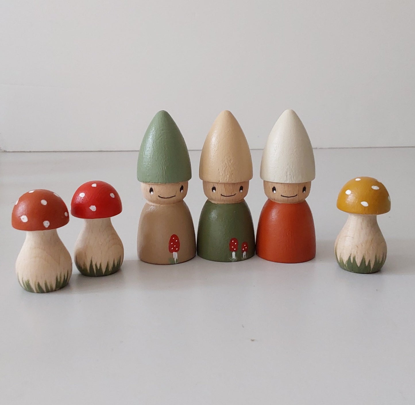 Herfst kabouters & Paddenstoelen - Set van 3 Pegdolls en 3 Paddenstoelen - Herfst set