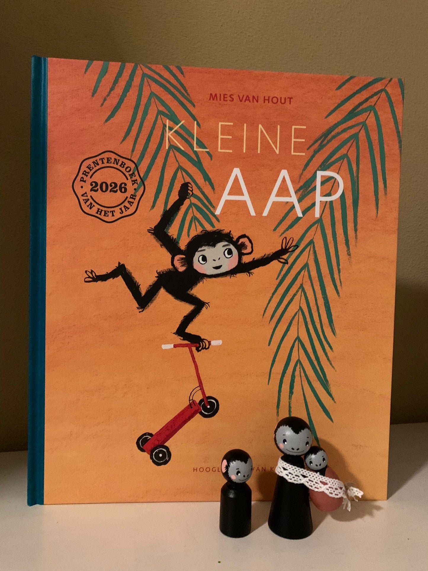 Kleine Aap - Prentenboek 2026 - inclusief Pegdolls Kleine Aap