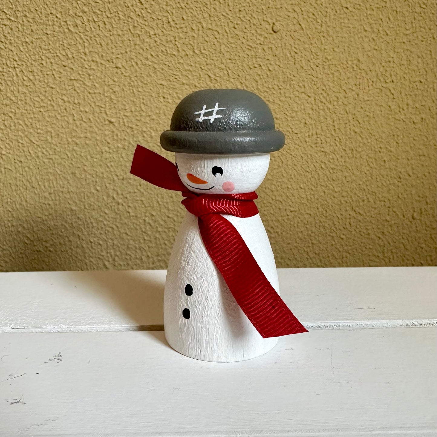 Sneeuwpop - Pegdoll Sneeuwpop met Sjaal - Thema Kerstmis