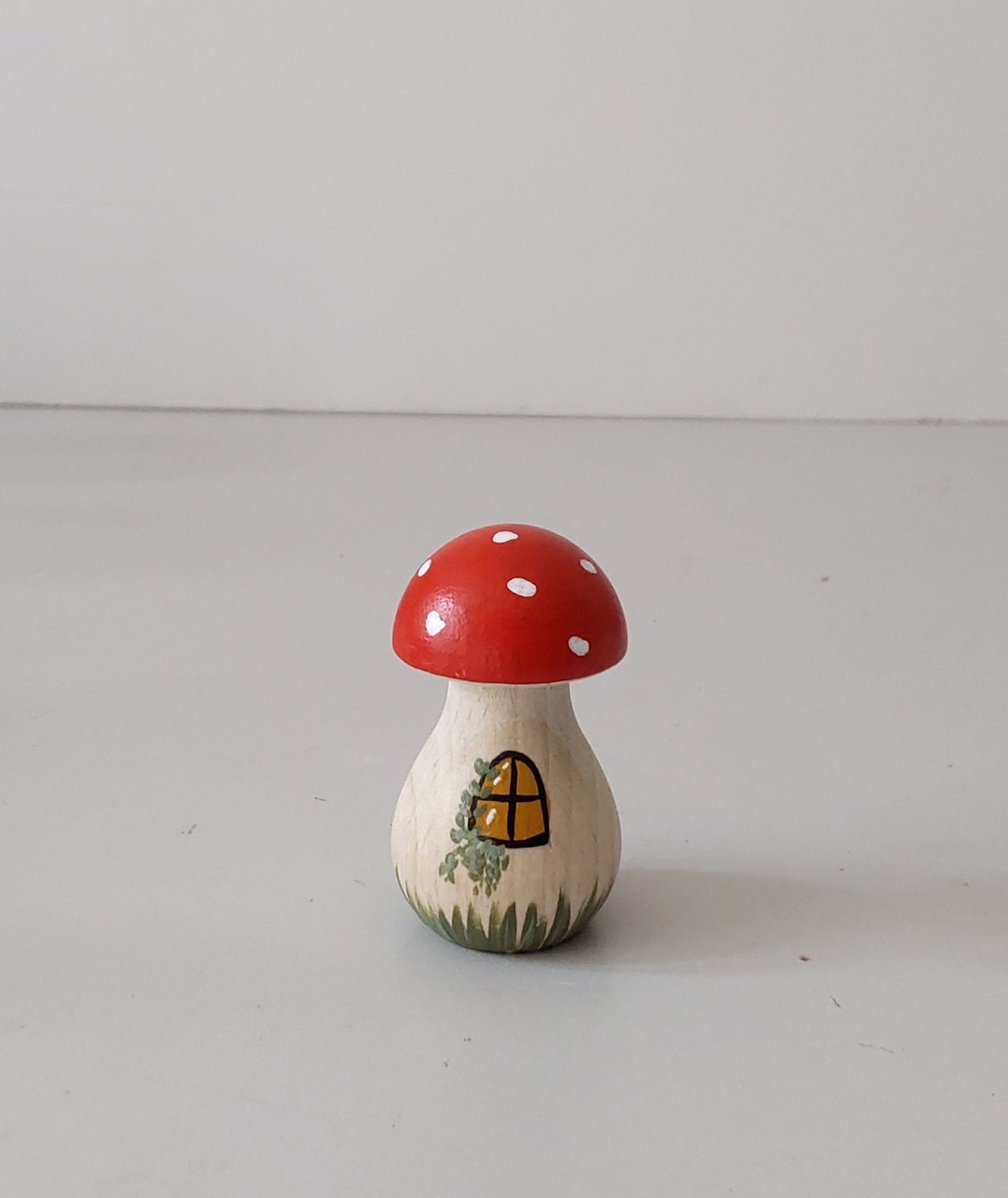 Paddenstoelen - Diverse houten Paddenstoelen - Pegdoll Paddenstoelen