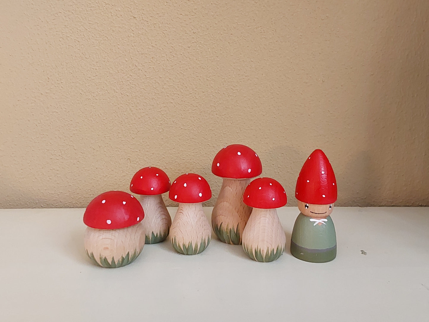 Herfst Paddenstoelen & Kabouter - Set van 5 Paddenstoelen en 1 Kabouter - Herfst set