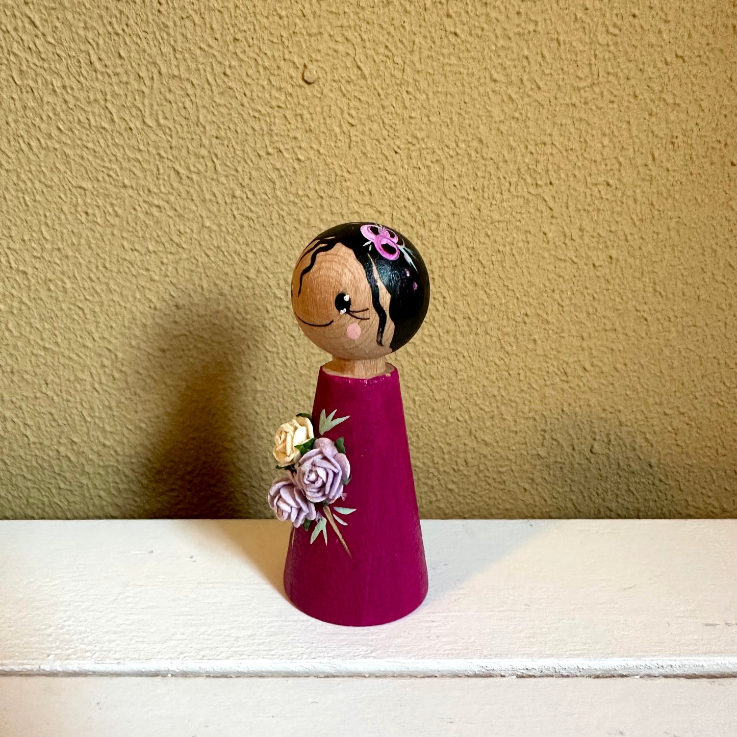 Pegdoll met bloemen – blacklight verf – lichtgevend effect