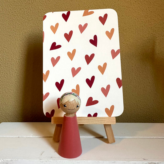 Hartjes kaart met pegdoll – op standaard – bloemen pegdoll