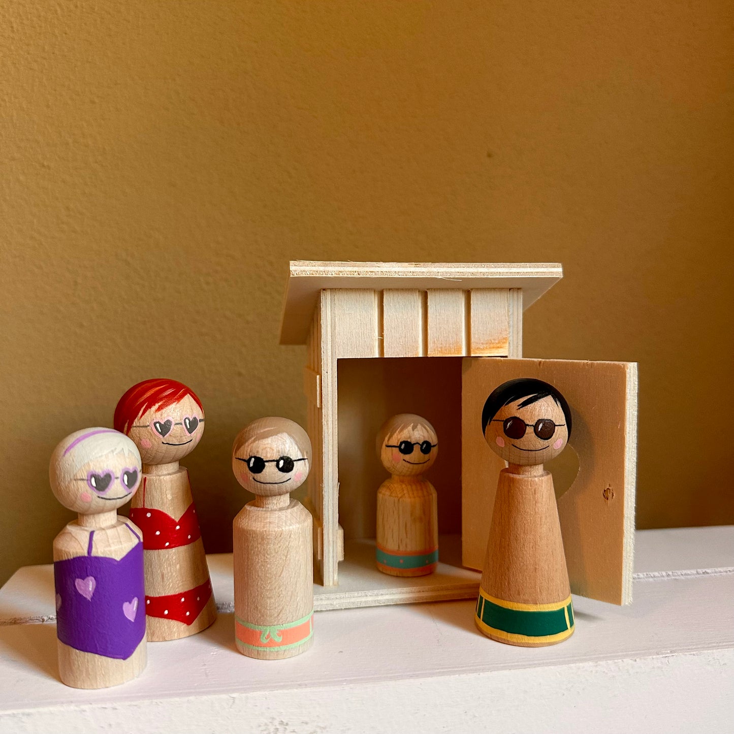 Strandhuisje met Pegdolls - Set van 5 zomer Pegdolls - Zomer Thema