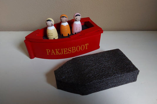 Pakjesboot - Rode Houten Pakjes Boot - Thema Sinterklaas