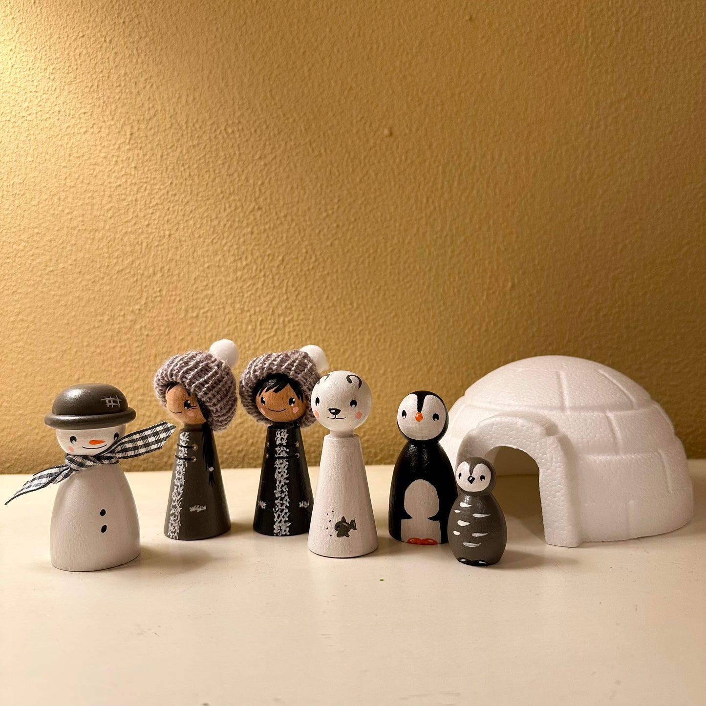 Winter thema Pegdolls - Set van 6 Pegdoll - Inclusief accesoires - Wintercollectie