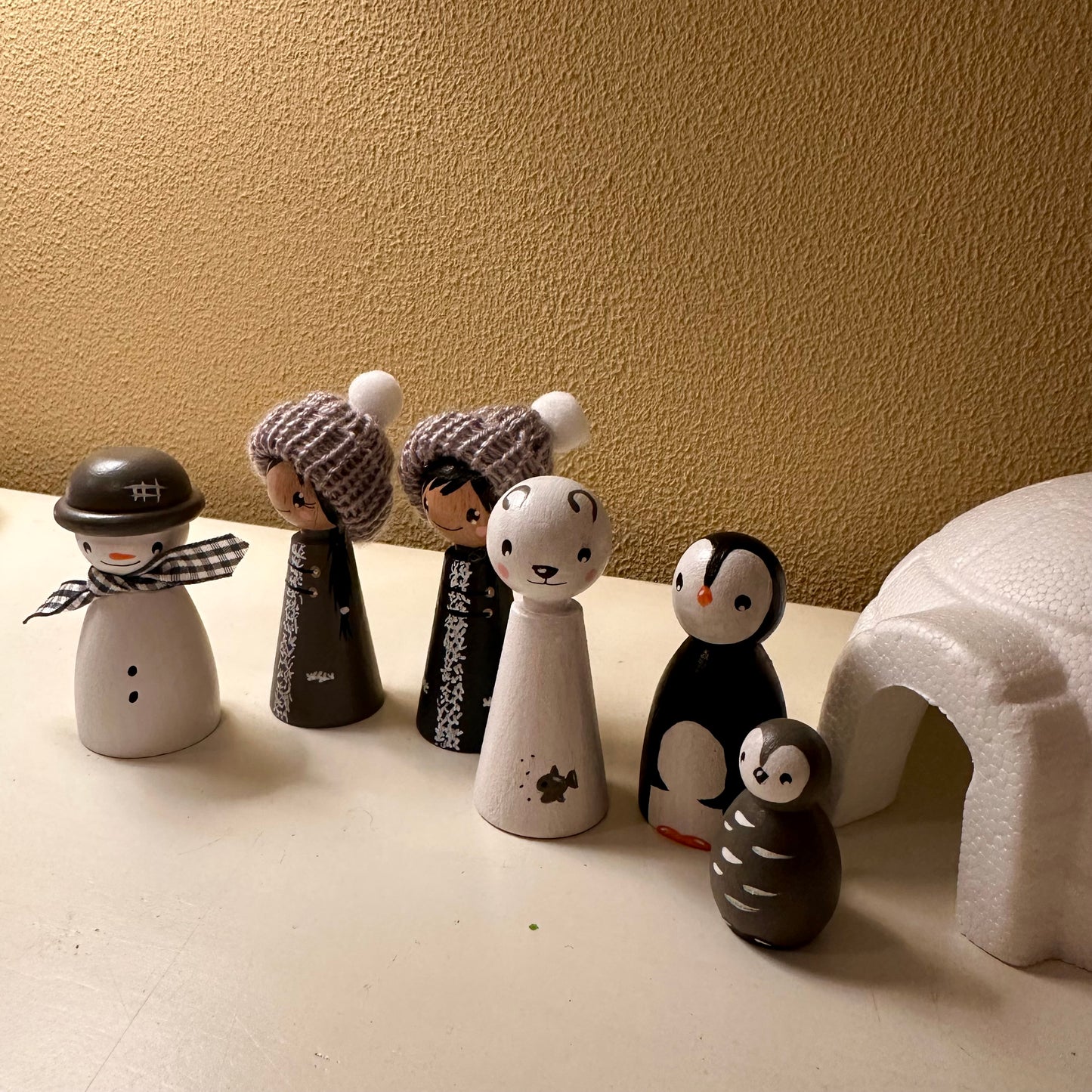 Winter thema Pegdolls - Set van 6 Pegdoll - Inclusief accesoires - Wintercollectie