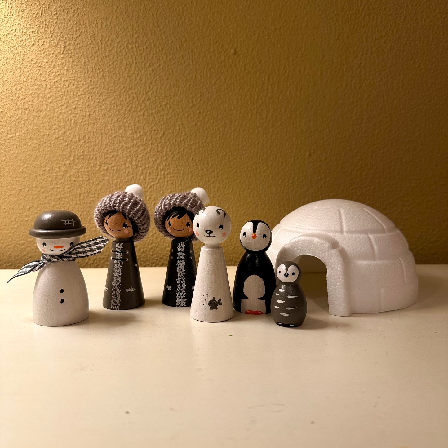 Winter thema Pegdolls - Set van 6 Pegdoll - Inclusief accesoires - Wintercollectie