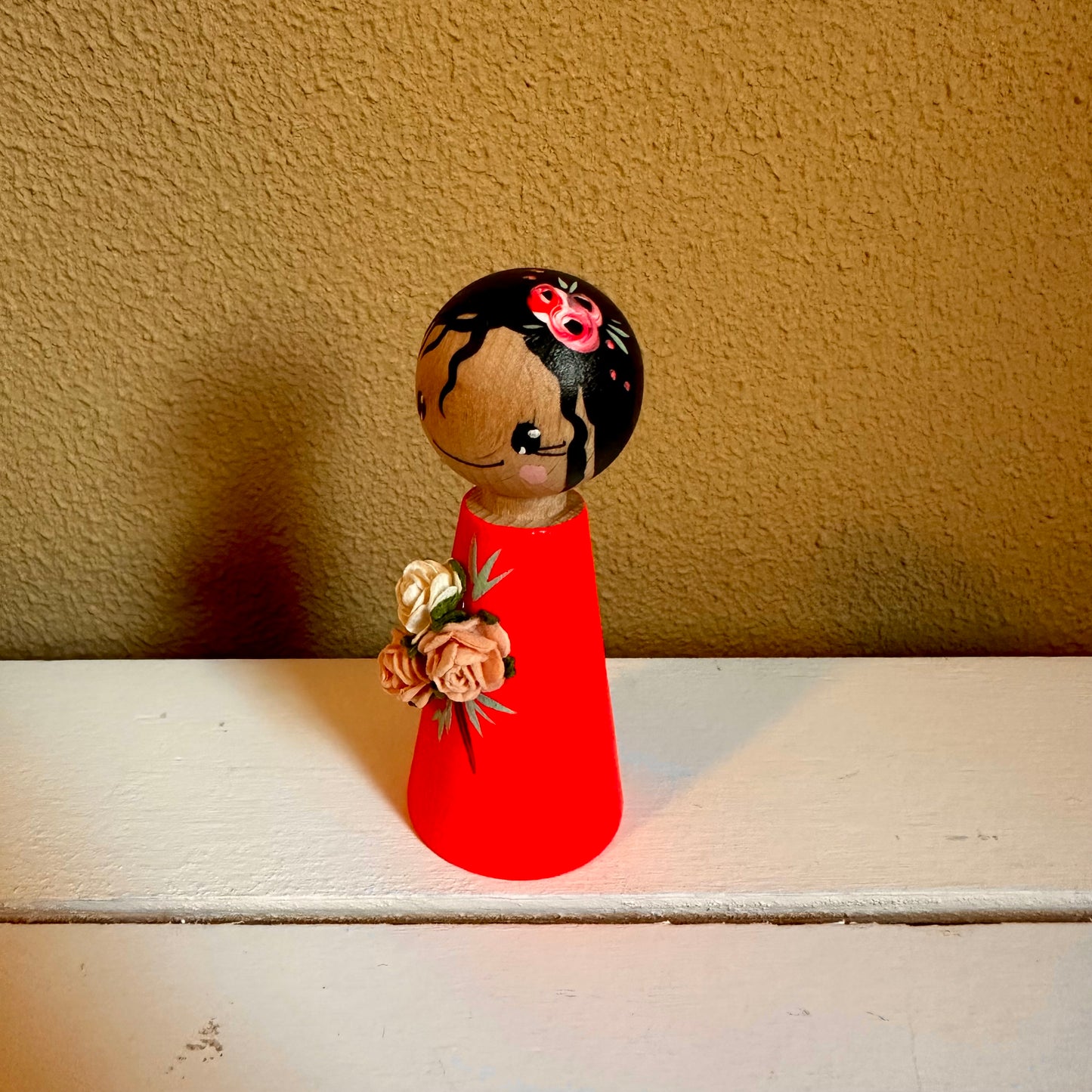 Pegdoll met bloemen – blacklight verf – lichtgevend effect