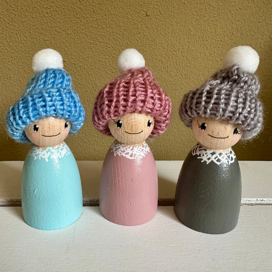 Winter Pegdoll - Pegdoll met Muts - Thema Kerstmis