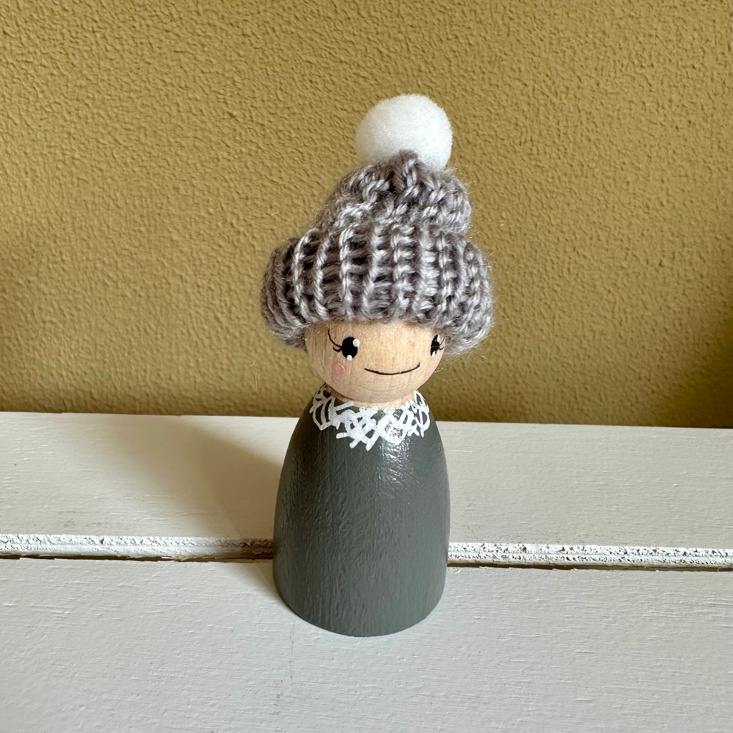 Winter Pegdoll - Pegdoll met Muts - Thema Kerstmis