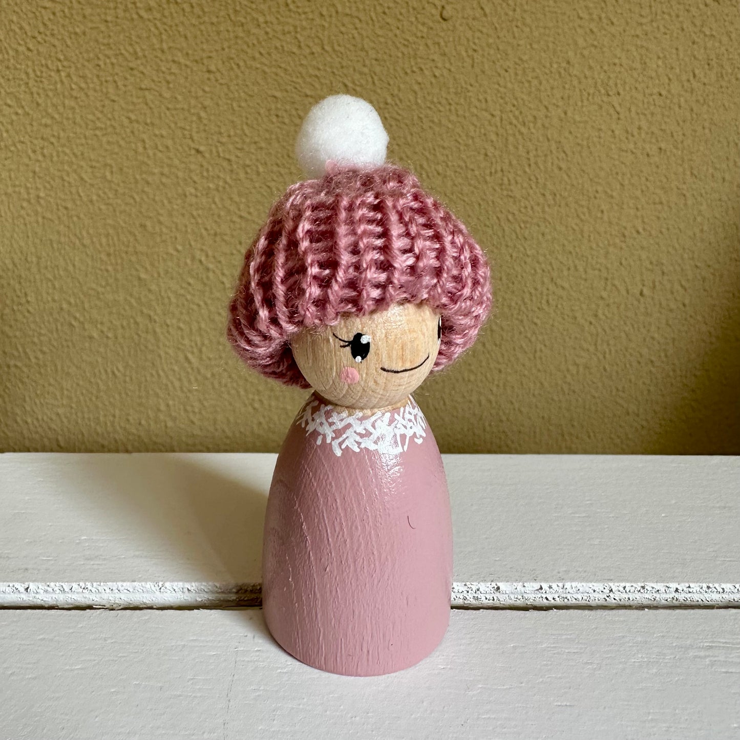 Winter Pegdoll - Pegdoll met Muts - Thema Kerstmis