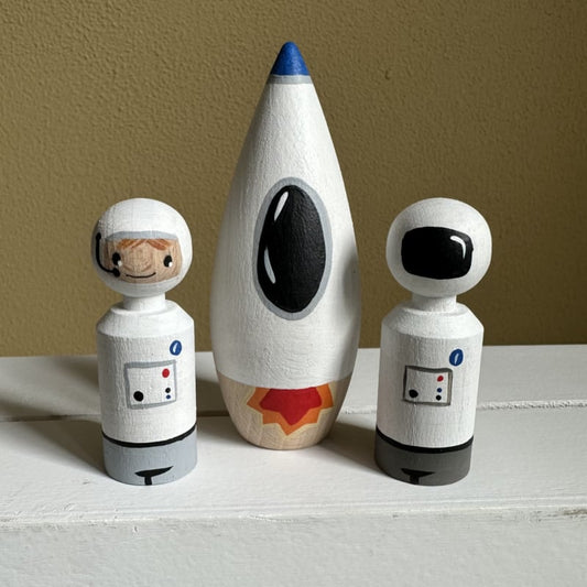 Raket met Astronauten Pegdolls - Set van 3 Pegdolls - Thema Speelset Ruimte