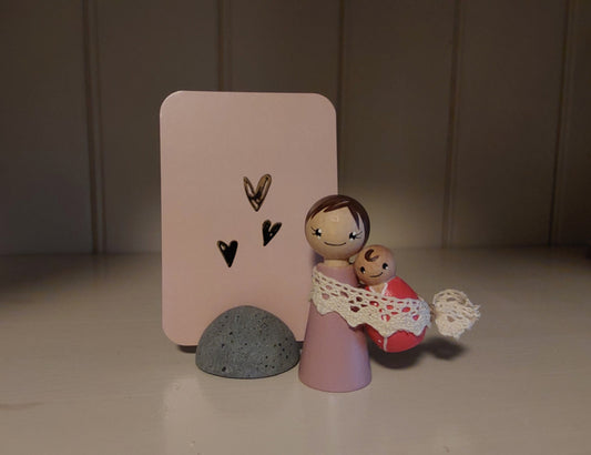 Moeder en Kind Pegdoll met Kaart - met linnen lintje - kraamcadeautje